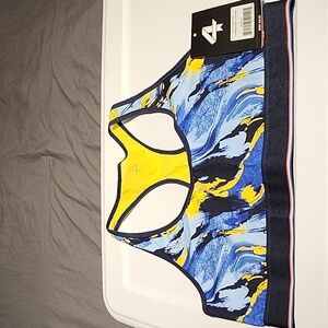 FOURLAPS CIRCUIT SPORTS BRA NWT RET $58